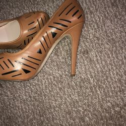 BCBG heels 
