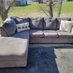 ! FREE DELIVERY! Ashley Furniture 2 Piece Gray Sectional Couch