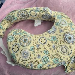 Breastfeeding Pillow 