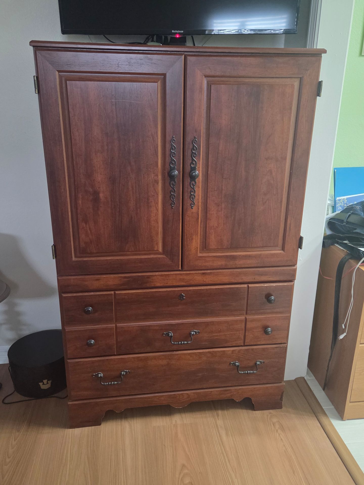 Bedroom set
