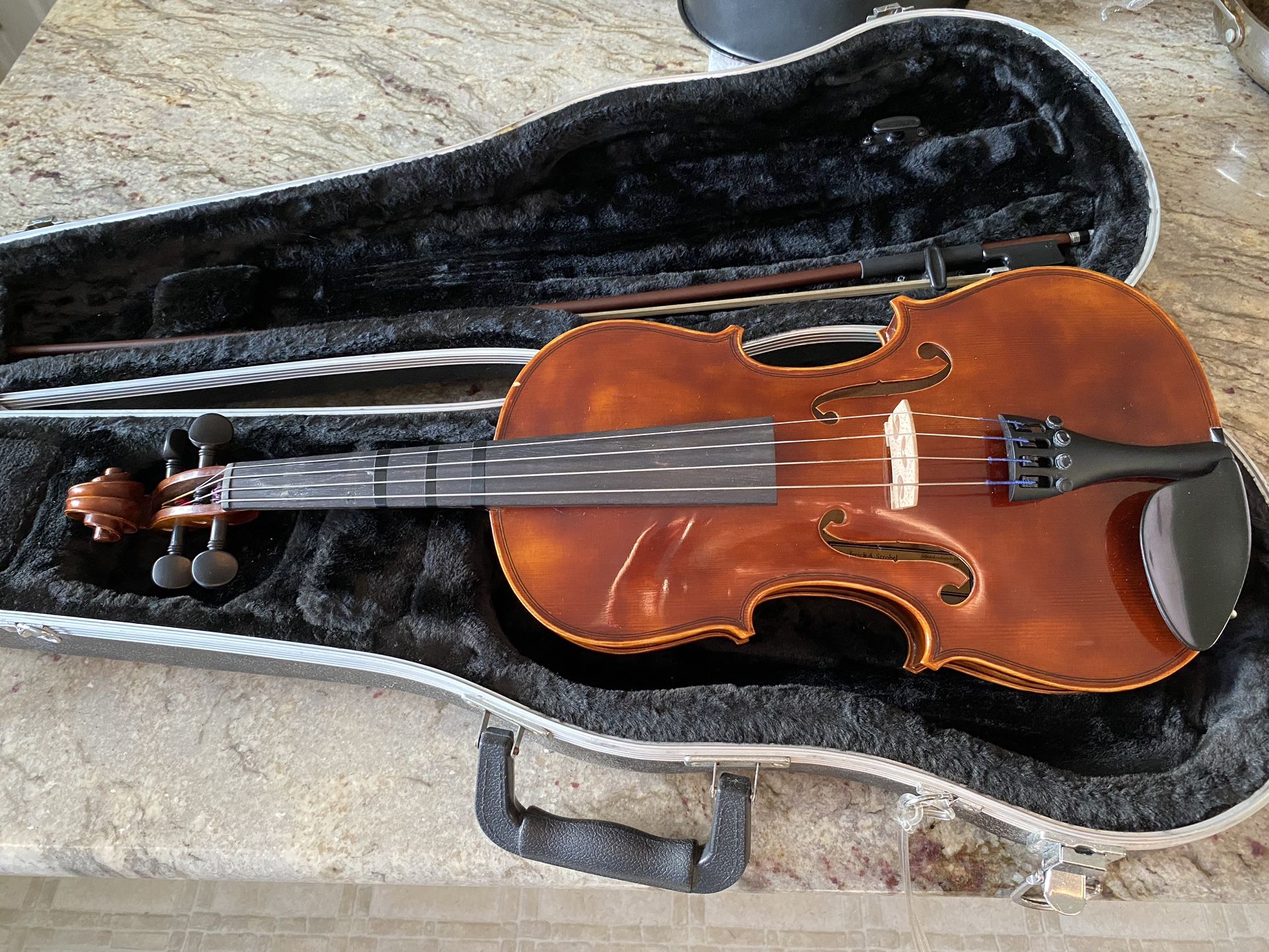 14” Howard Core Viola With Case