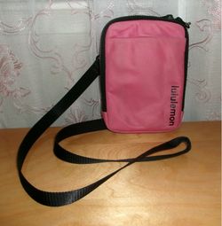 lululemon crossbody