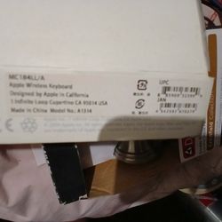 Apple Wireless Keyboard 