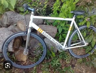 Vintage Goose Island Bike