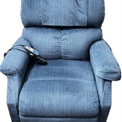 Lift Chair Infinite Position Recliner (Golden technologies)