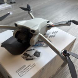 DJI Mini 3 Fly more combo (RC controller) 