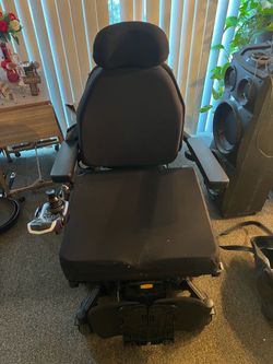Power wheelchair