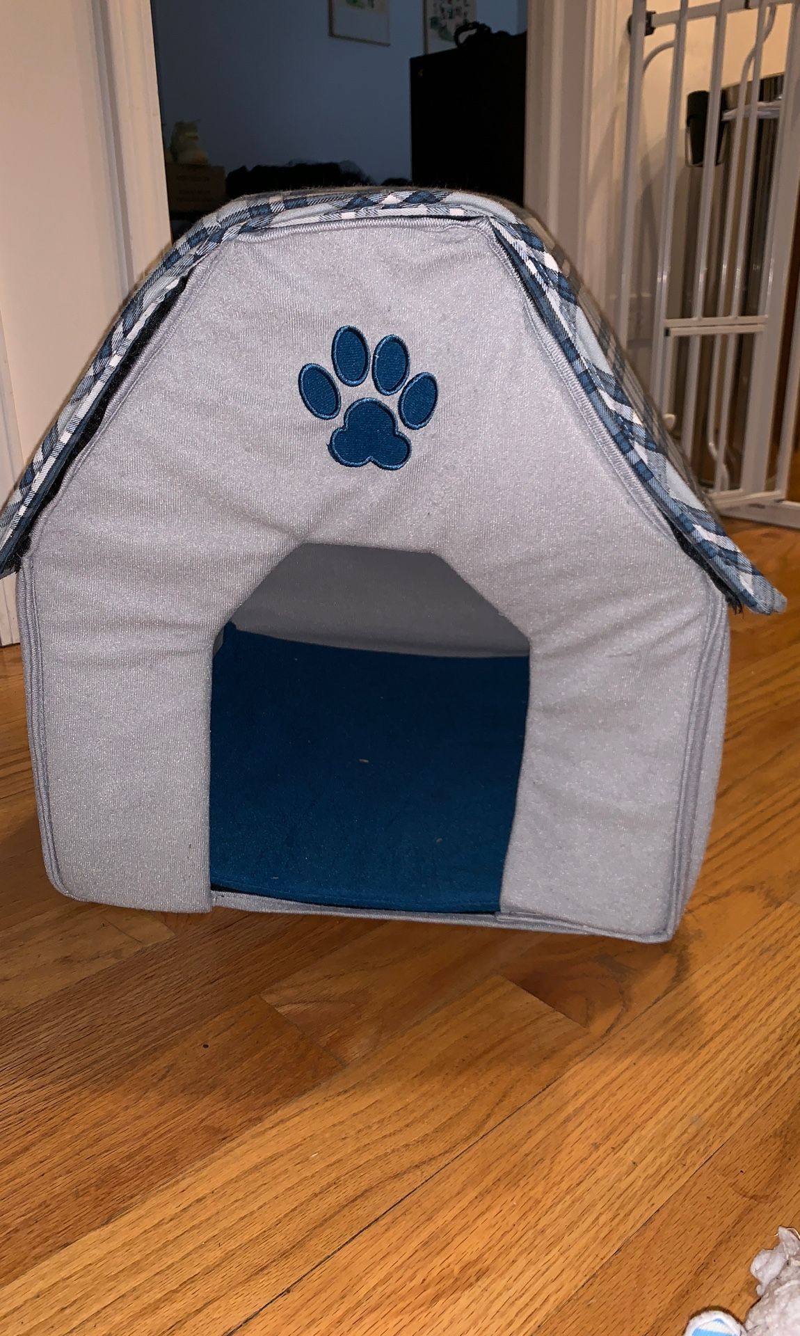 Small dog felt material dog house