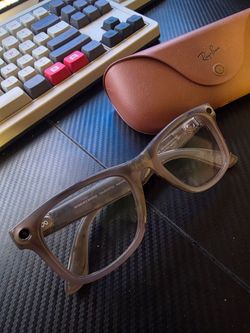 Meta glasses transparent brown
