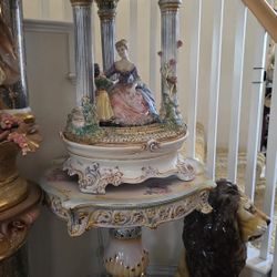 Capodimonte  "Gazebo" Temple Lamp