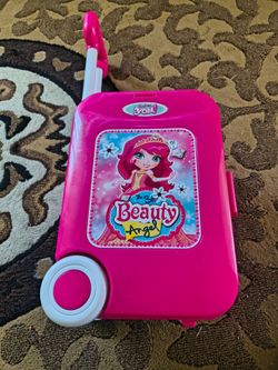 Girls toy suitcase