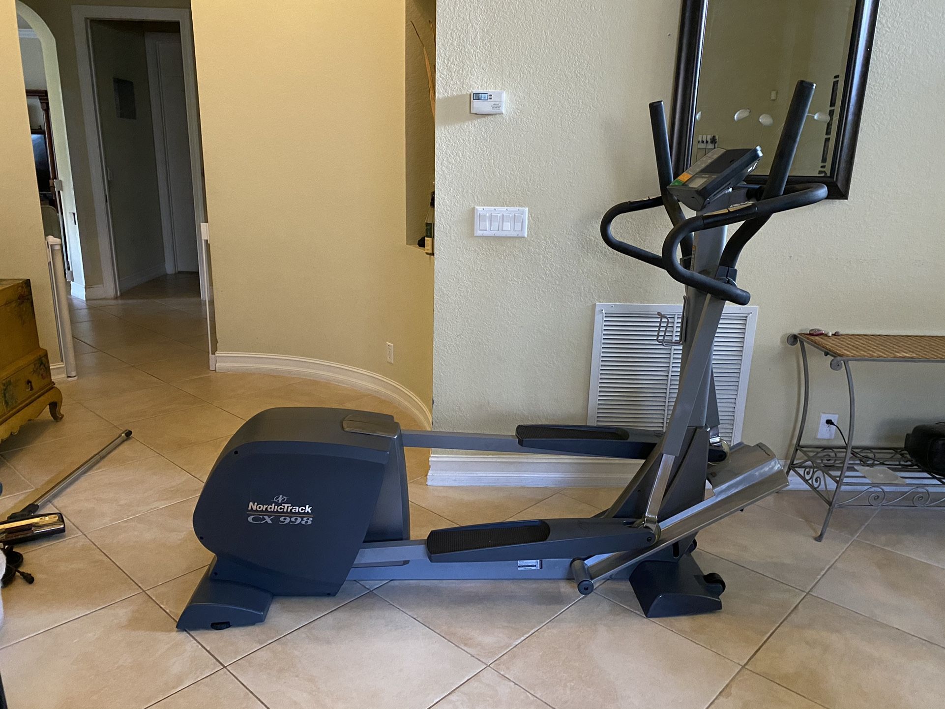 NordicTrack Elliptical CX 998 With Incline & Fan
