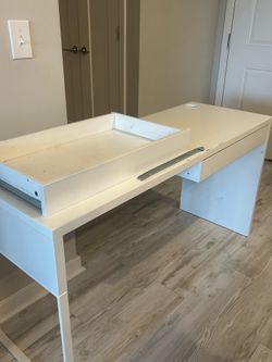 Free! IKEA Malm Desk