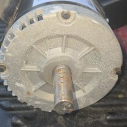 Motor 208 voltage And 230voltage 