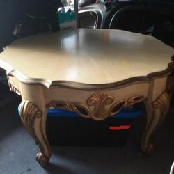 Vintage table needs a home