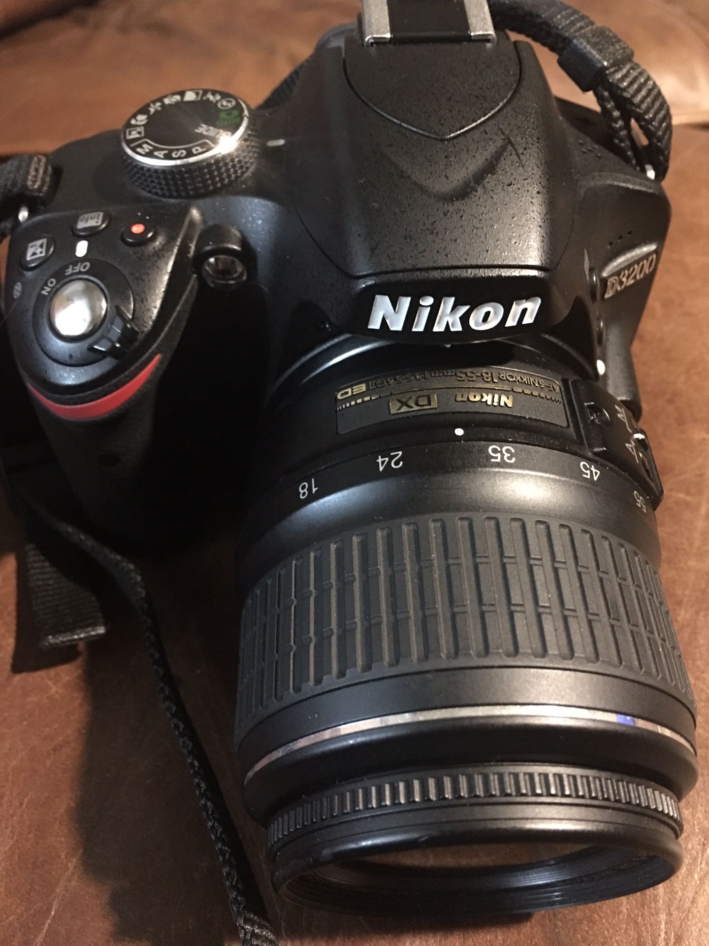 NIKON D3200 with 2 lenses and a tripod