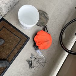 Hunting Bucket With Seat Pad, Make Offer