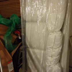 Couch Off White W/3 Cushions Reduced To Sell