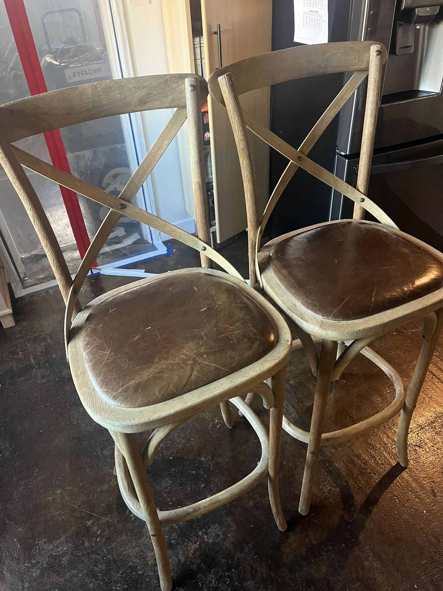 2 Bar Stools 