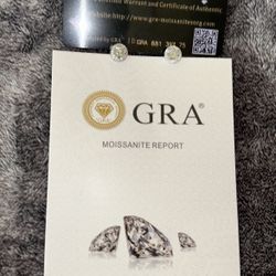 6.5mm Moissanite earrings 