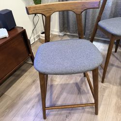 Four 4 Counter Stools In Wood