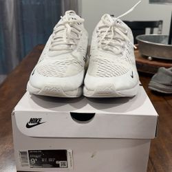 Nike Air Max 270s Men’s 9.5