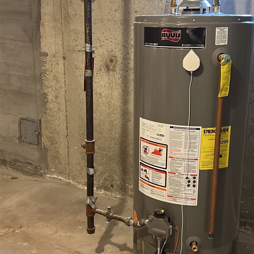 Ruud Hotwater tank, 40gallon, MFG date: JULY 2019, PN: PROG40S-38N RU62 for  Sale in Canton, MA - OfferUp