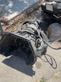 Ford F-350 Powerstroke 2002 Parts Motor & Transmission