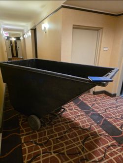 INDUSTRIAL TILT TRUCK / HEAVY-DUTY ROLLING CART