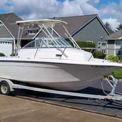 24ft 2000 WA century boat