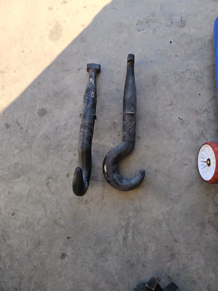towing hook  for fredliner