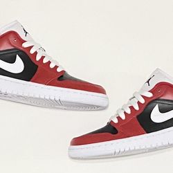 Air Jordan 1 Low Chicago Flip 