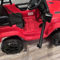 Costaway kids red jeep car
