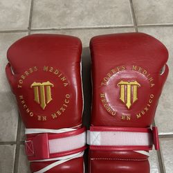 Torres Medina Boxeo TM Boxing Gloves 12oz