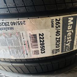 Four(4) Brand New Kumho 265 40 20 XL