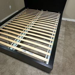 Queen Bedframe