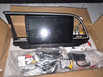 Brand New 2017 -2018 Hyundai Elantra touch screen radio with backup camera