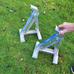 Ladder Jacks 