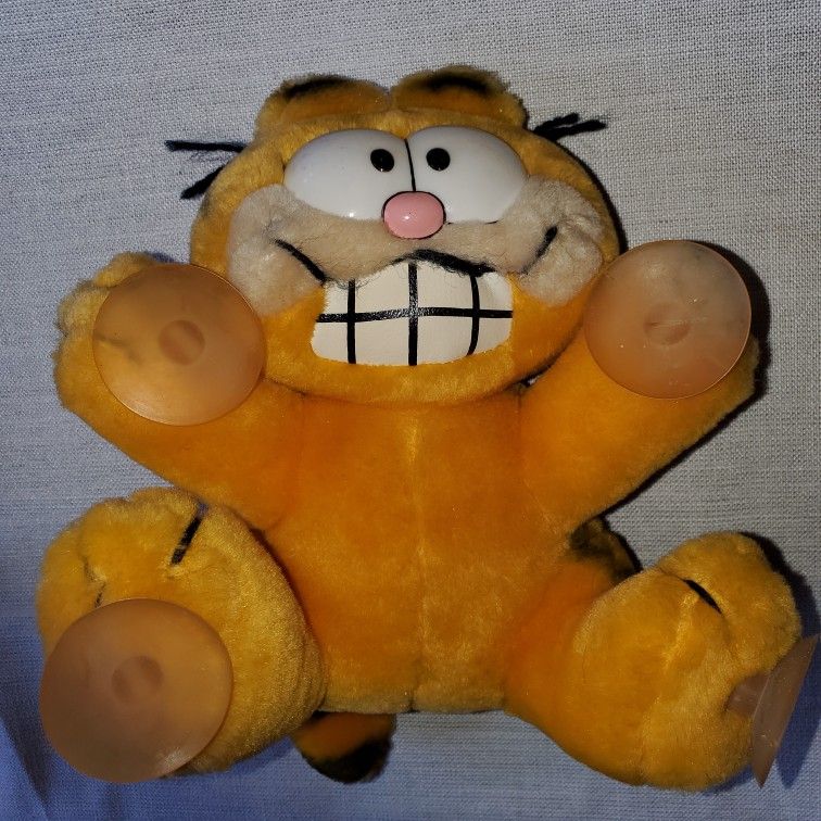Vintage Garfield Plush 1981 Stuck On You Suction Cups For Car or Home Window