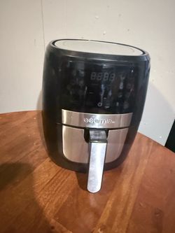 Freidora de aire GOURMIA  usada con leves rasguños pero funciona bien por $15