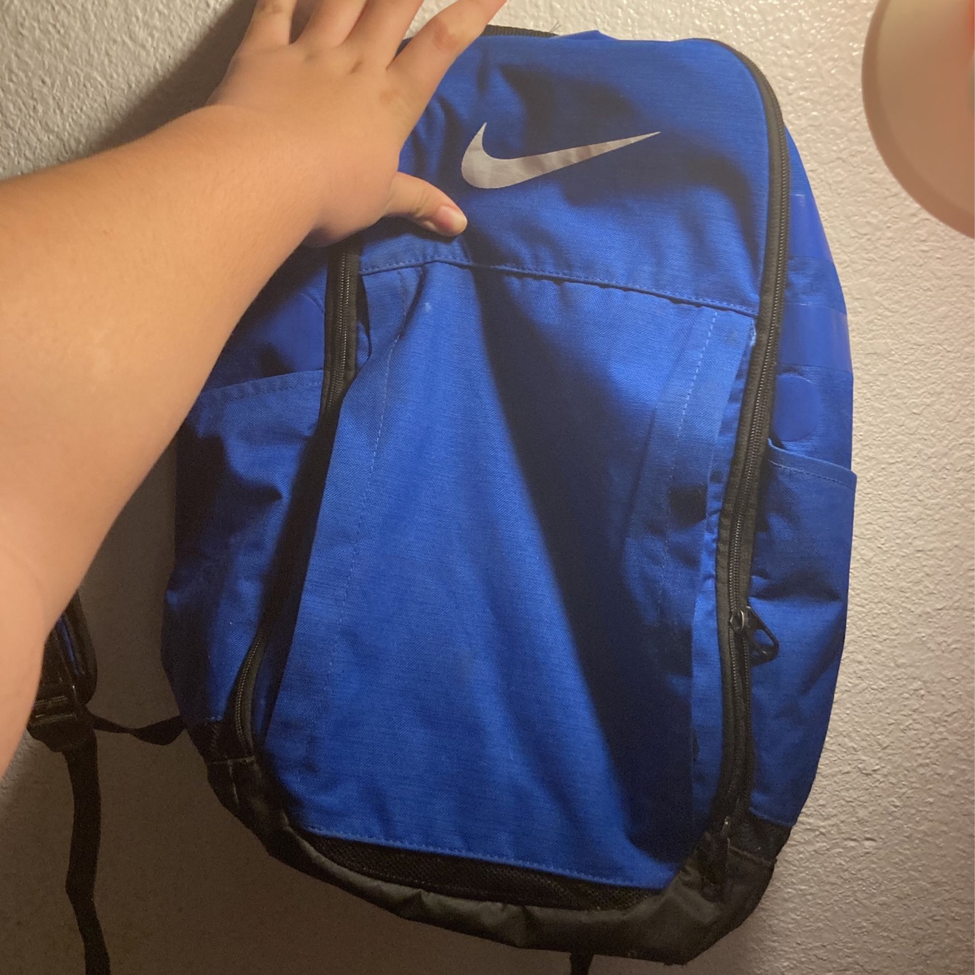 nike backpack 3 pouches