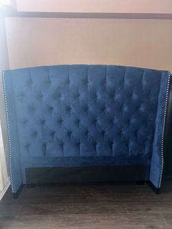 Queen bed frame w/ mattress & box spring