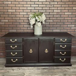 Office Credenza / Desk / Sideboard / Buffet / TV Stand / Dresser
