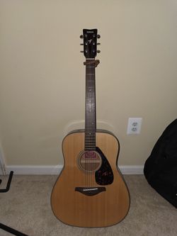Yamaha FG700S