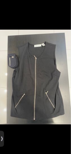Chaud Black Sleeveless Zip-Up Vest