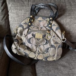 Coach Purse Hartley Used Posted In Baldwin Park 
