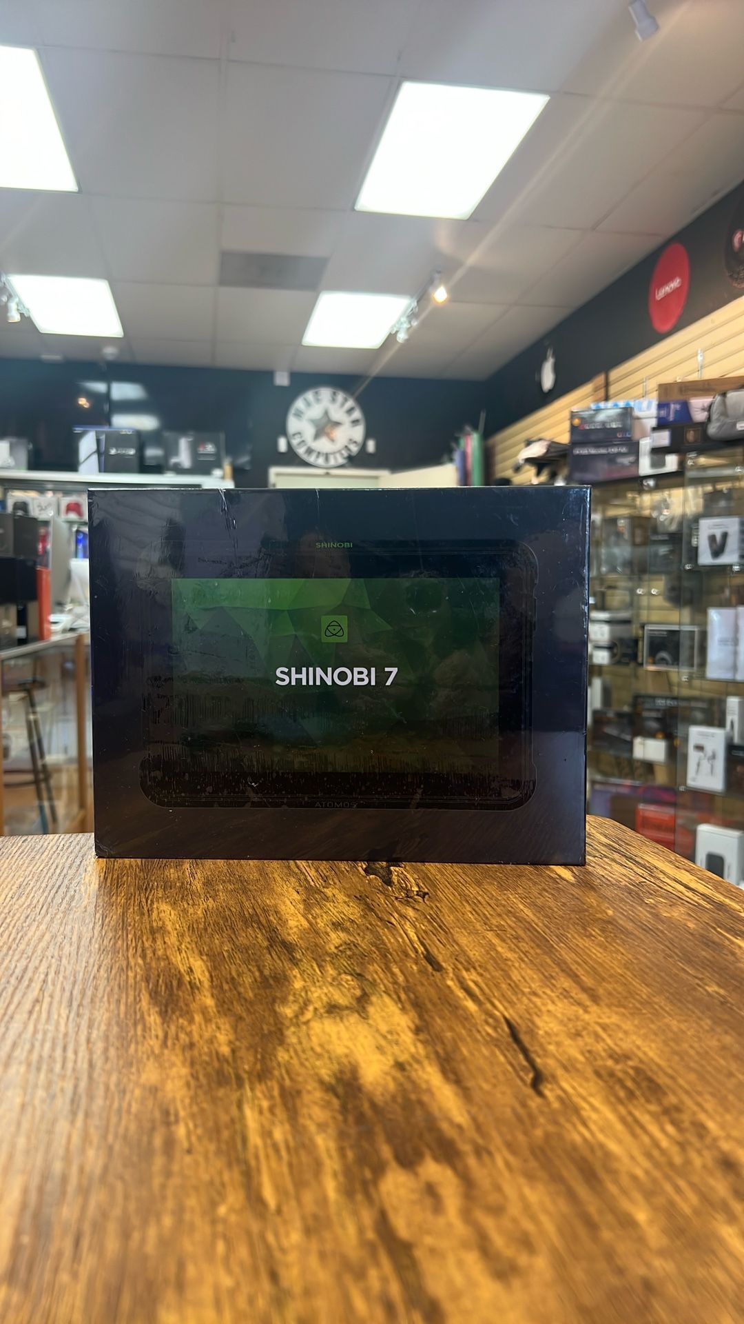 Atomos Shinobi 7 Monitor