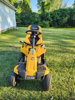 Cub cadet riding lawn mower