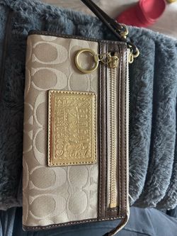 Coach Signature Poppy Wristlet Wallet