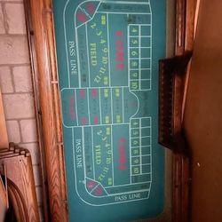 Vintage Crap Table
